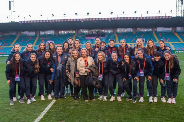 #FutFemValEnCasa
