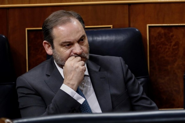 Ábalos destaca el buen reparto de mascarillas: 