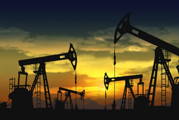Por fin hubo acuerdo: la OPEP+ recortará su producción de petróleo