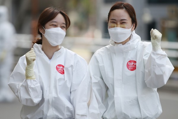 Las vías coreanas y taiwanesas o cómo gestionar la crisis sanitaria sin parar la economía