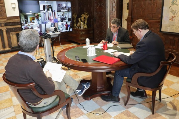 Los departamentos de salud trasladan a Puig la necesidad de centrar esfuerzos en las residencias de mayores