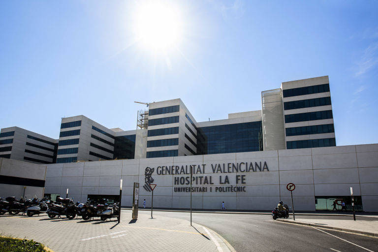 Siete hospitales valencianos participan en el primer ensayo para prevenir el virus en profesionales