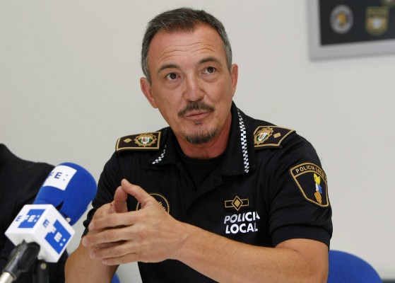 El jefe de la Policía de Santa Pola defiende su inocencia en la trama de los uniformes