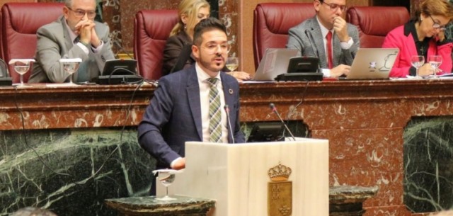 El PSOE pregunta a la consejera de Educación 