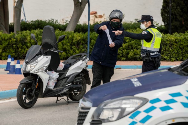 La Policía de San Javier denuncia a más de 50 conductores por desplazarse sin justificación