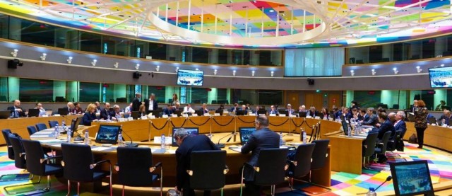 'Fumata blanca' en el Eurogrupo: se movilizará medio billón de euros en préstamos