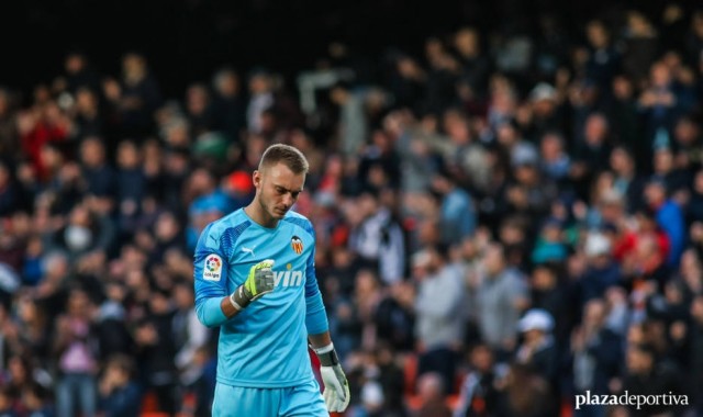 La situación de Cillessen preocupa en el Valencia CF
