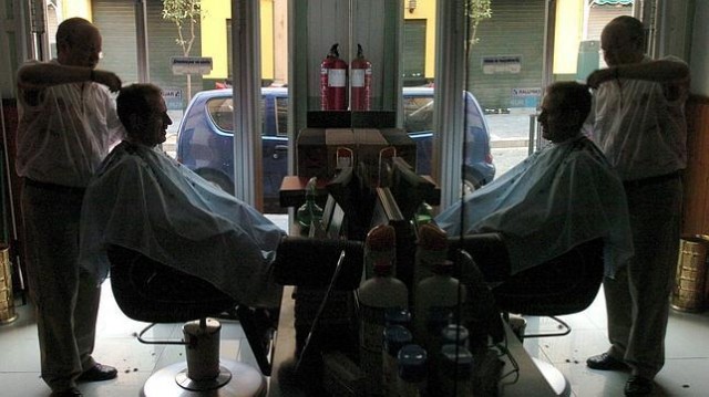 Las asociaciones de peluquería recomiendan no dar servicio a domicilio ante la falta de protección