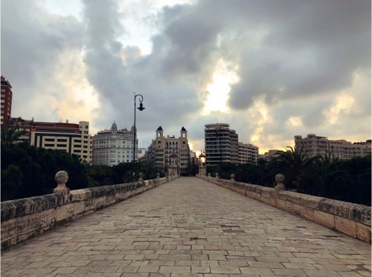 La no-ciudad que todavía late, y la que no