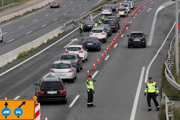 La costa se blinda para impedir la llegada de visitantes esta Semana Santa 