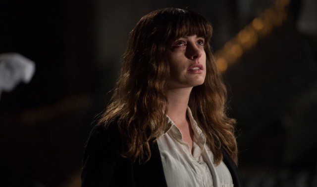 'Colossal': La chica contra el monstruo