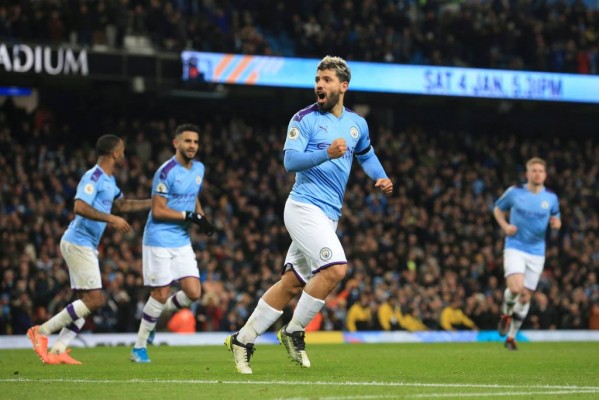 La Premier League perdería más de 1.000 millones si la liga no se completa