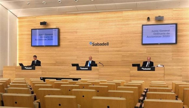 La cúpula de Banco Sabadell renuncia a la retribución variable de 2020 por el coronavirus