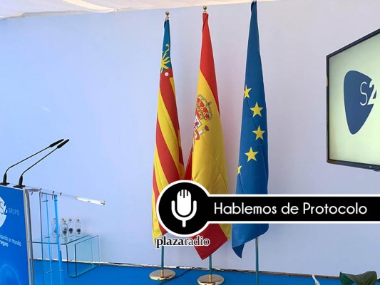 Hablemos de protocolo: Las banderas