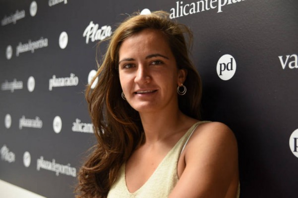 Lola Riera: 