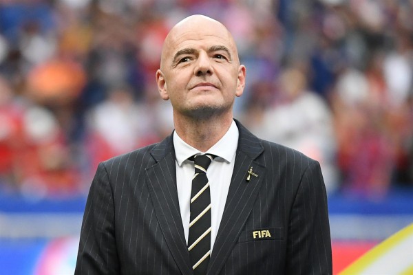 La FIFA recomienda prolongar los contratos de los jugadores que finalizan en junio para terminar la temporada
