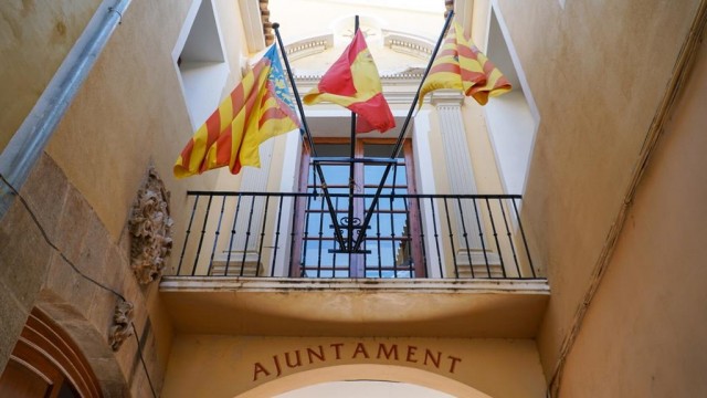 El Ayuntamiento de la Vila, al lado de las personas y empresas durante la crisis sanitaria
