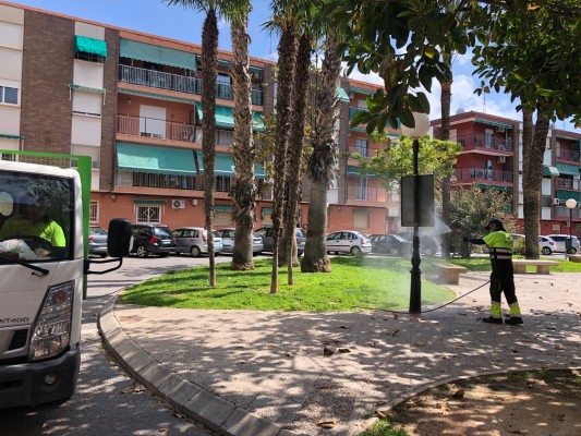 San Vicente refuerza los trabajos de limpieza y desinfección con seis trabajadores más