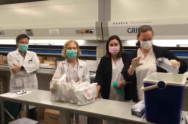 La farmacia del Hospital La Plana se coordina con los municipios para el reparto de medicación