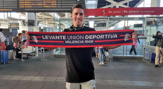 Álex Alegría: 