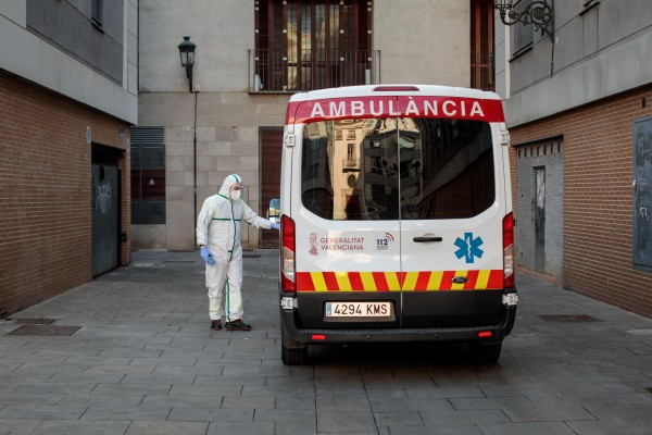 La Comunitat se mantiene en la contención: solo 150 contagios más y 24 muertes, 6 en Alicante