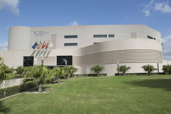 Los técnicos del CAU de la UMH amenazan con una huelga indefinida por los impagos