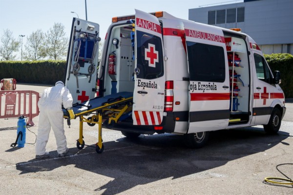 España suma 6.023 casos y 674 muertes en el último día, los mejores datos desde el 23 de marzo