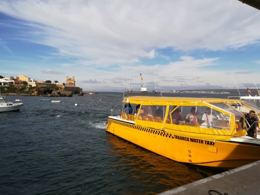 Confinados en una isla: Tabarca Water Taxi se encarga de suministrar alimentos a sus 70 vecinos 