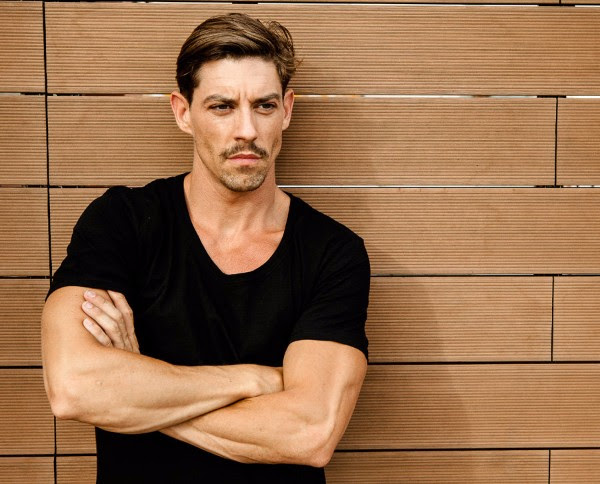 Cinema Jove reconoce la trayectora artística de Adrián Lastra con su premio Un futuro de cine