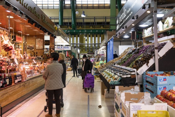 De Benicalap a Ruzafa: el pequeño comercio que permanece abierto 

