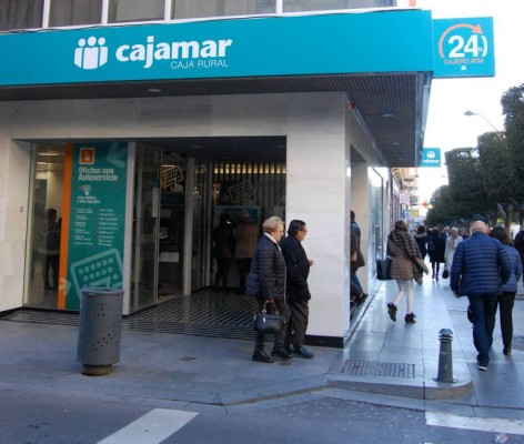 Cajamar amplía a un año de carencia las líneas especiales de financiación para empresas y autónomos
