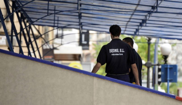 El denunciante excluido: el juez veta a Alavés en el segundo 'amaño de las sillas' de Alicante