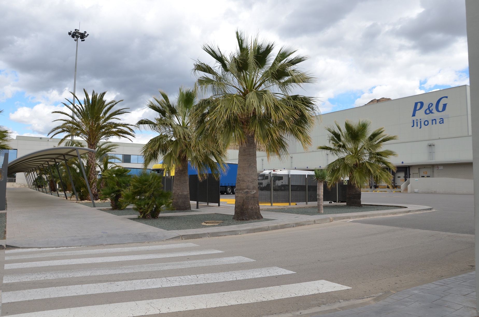 Procter&Gamble absorbe a la empresa que fabrica Ausonia y Dodot en su planta de Xixona