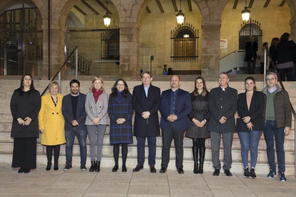 El permiso retribuido a los funcionarios divide al Consell