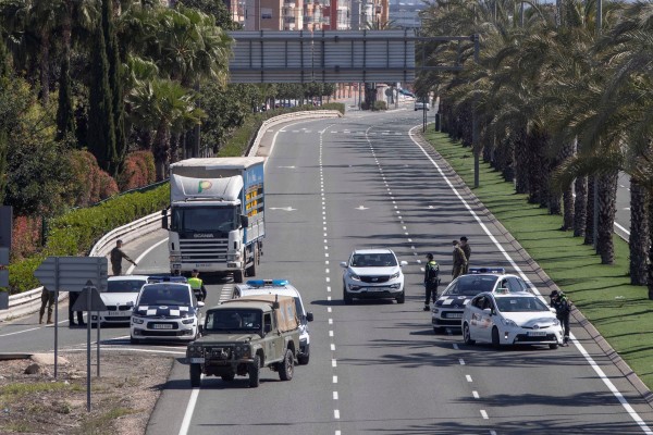 Tolerancia cero: la Policía multará a los pacientes de coronavirus que se salten el confinamiento