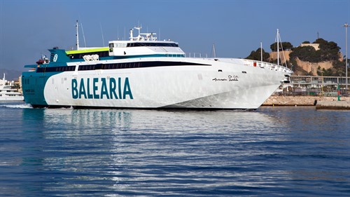 Baleària presenta un ERTE al 30% de su plantilla y garantiza el 100% del salario de abril a los afectados