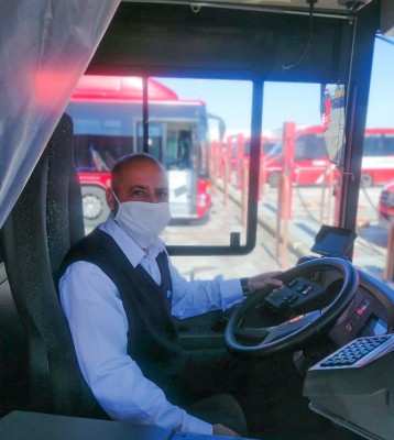 Los conductores de autobús urbano de Murcia muestran su agradecimiento a donantes particulares