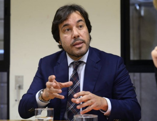 Empleo destaca el descenso del paro en agricultura y que los datos regionales son mejores que los nacionales