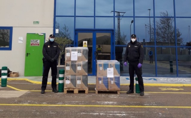 LM Wind Power dona 1.400 trajes de protección a los hospitales de la Comunitat