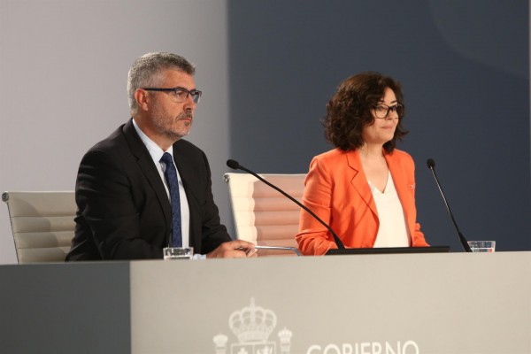 Moncloa se abre a estudiar un sistema alternativo de ruedas de prensa