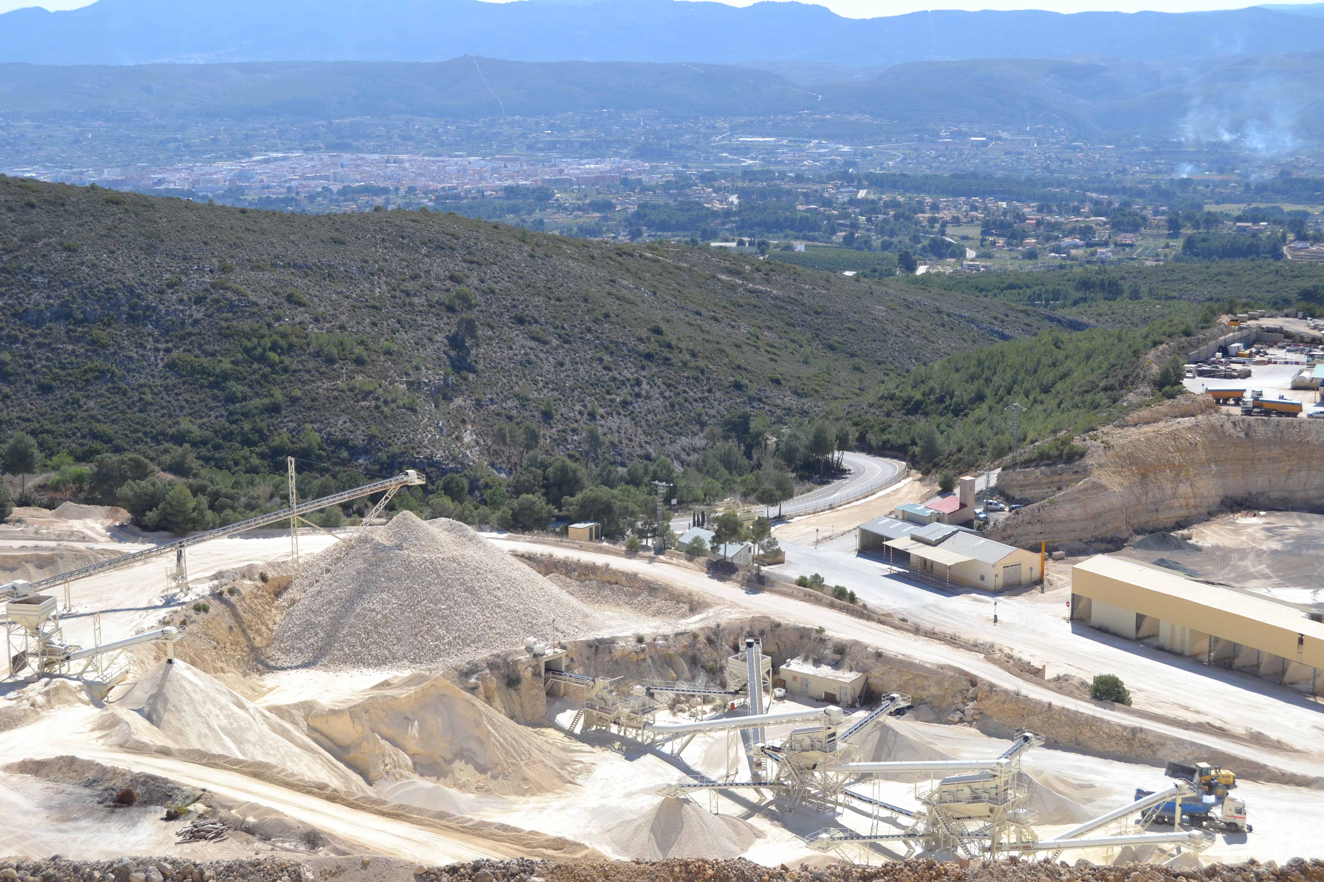 Las empresas mineras podrán seguir realizando tareas, pero solo de mantenimiento y seguridad