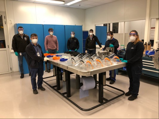 La fábrica de Ford en Valencia comienza a fabricar en serie máscaras de protección facial para personal sanitario en colaboración con la Generalitat Valenciana y Servofluid
