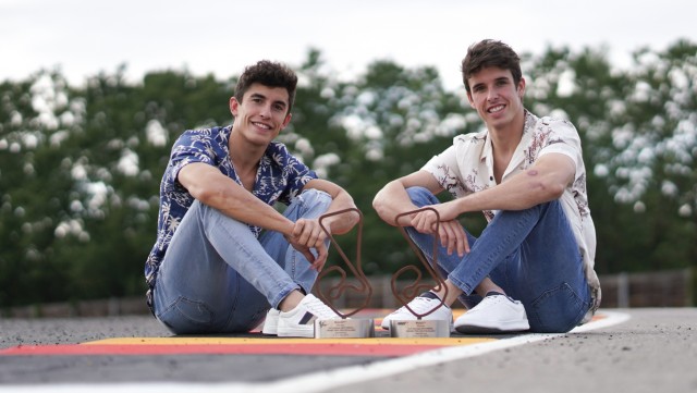 Los hermanos Márquez donan material al Hospital Universitario de Lérida para combatir el Covid-19