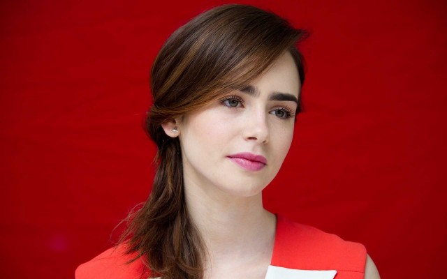Lily Collins