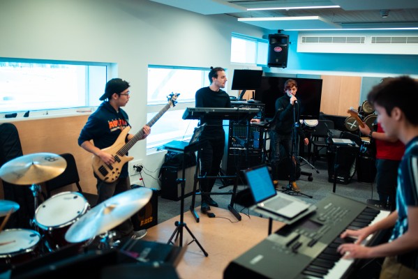 El Gobierno incluye a las artes escénicas, la música y el cine en sus medidas urgentes complementarias