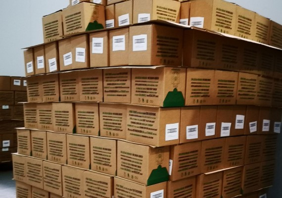 Nutripeople dona más de 2.000 unidades de puré de fruta vitaminado a los trabajadores del Morales Meseguer
