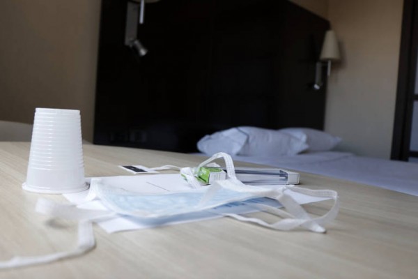 Más de 20 habitaciones por planta y bien ubicados: así son los hoteles que busca Sanidad