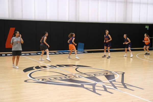Nadie sin baloncesto con L'Alqueria del Basket
