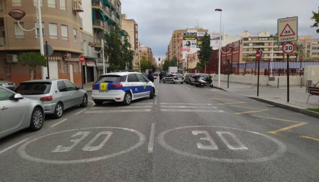 Dos semanas de confinamiento se saldan en Elche con 1.800 sanciones y 26 detenidos