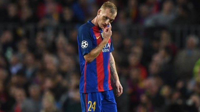 El central del Barcelona Jérémy Mathieu, a prueba con el Sporting luso